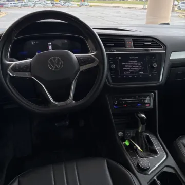 Another view of 2024 Volkswagen Tiguan 2.0T SE for sale in Gurnee, IL at CarWise Gurnee