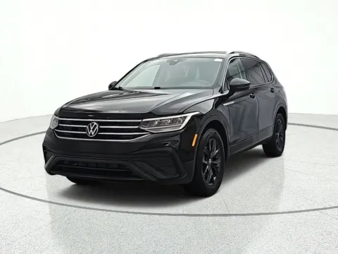 Photos of 2024 Volkswagen Tiguan 2.0T SE for sale in Gurnee, IL at CarWise Gurnee