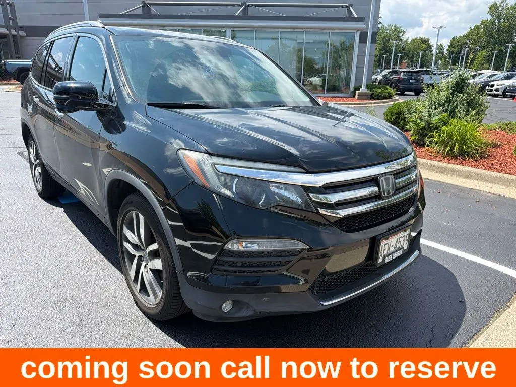Black 2016 Honda Pilot Touring for sale in Gurnee, IL