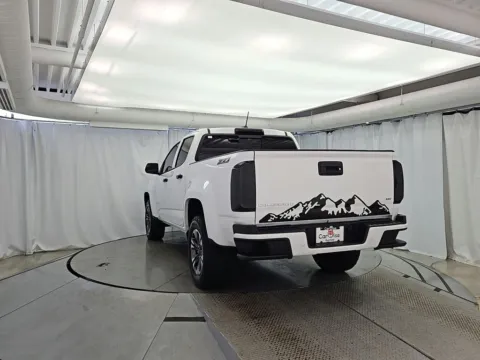 More photos of 2021 Chevrolet Colorado Z71 at CarWise Gurnee, IL