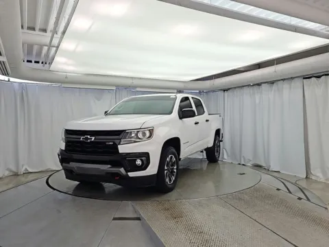 Photos of 2021 Chevrolet Colorado Z71 for sale in Gurnee, IL at CarWise Gurnee