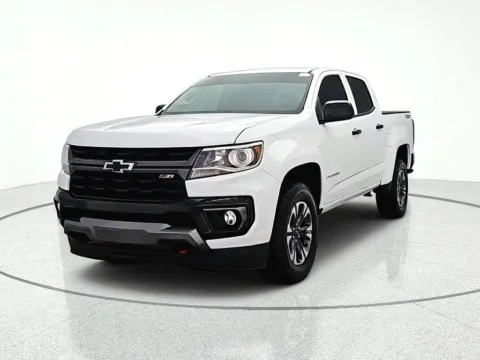 Photos of 2021 Chevrolet Colorado Z71 for sale in Gurnee, IL at CarWise Gurnee