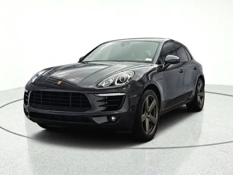 Photos of 2018 Porsche Macan Sport Edition for sale in Gurnee, IL at CarWise Gurnee