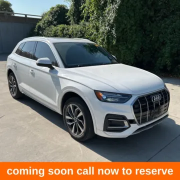 White 2021 Audi Q5 45 Premium Plus for sale in Gurnee, IL