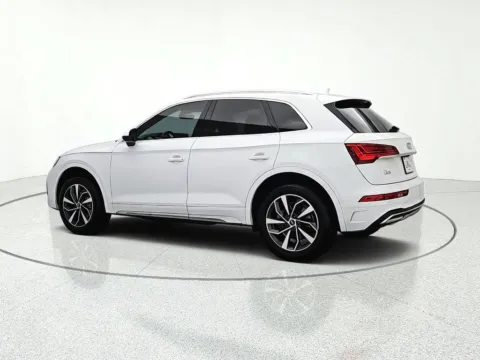 More photos of 2021 Audi Q5 45 Premium Plus at CarWise Gurnee, IL