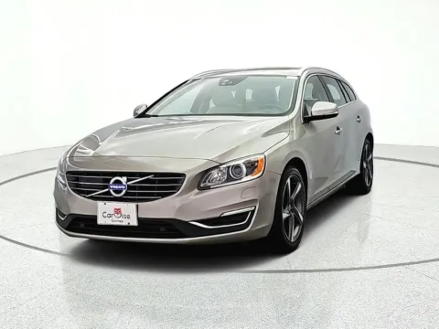 Photos of 2016 Volvo V60 T5 for sale in Gurnee, IL at CarWise Gurnee