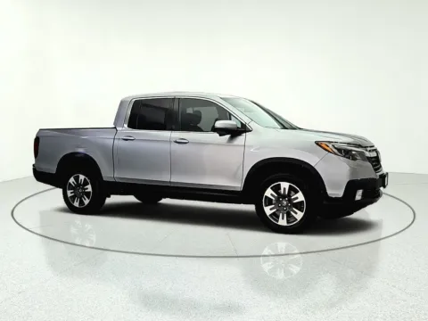 Photos of 2017 Honda Ridgeline RTL-T for sale in Gurnee, IL at CarWise Gurnee