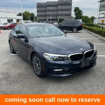 Blue 2017 BMW 5 Series 530i xDrive for sale in Gurnee, IL