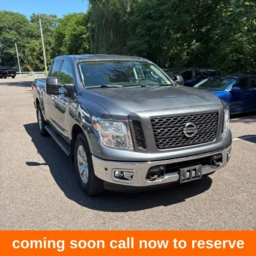 Gray 2019 Nissan Titan SV for sale in Gurnee, IL