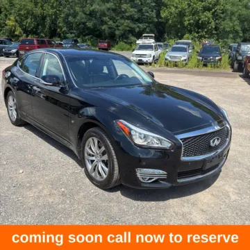 Black 2018 INFINITI Q70 3.7X for sale in Gurnee, IL
