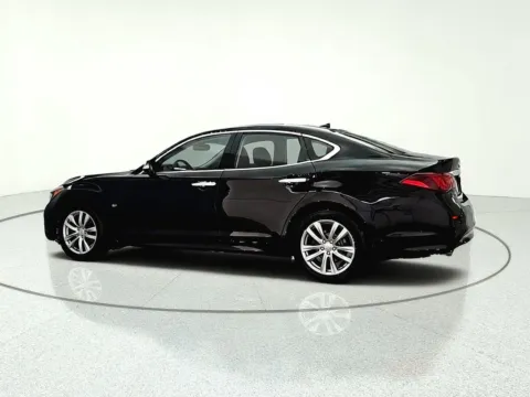 More photos of 2018 INFINITI Q70 3.7X at CarWise Gurnee, IL