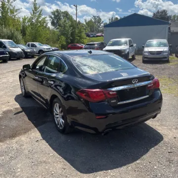Photos of 2018 INFINITI Q70 3.7X for sale in Gurnee, IL at CarWise Gurnee