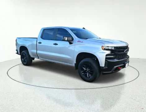 Photos of 2020 Chevrolet Silverado 1500 LT Trail Boss for sale in Gurnee, IL at CarWise Gurnee