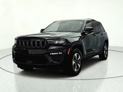 Photos of 2023 Jeep Grand Cherokee 4xe for sale in Gurnee, IL at CarWise Gurnee