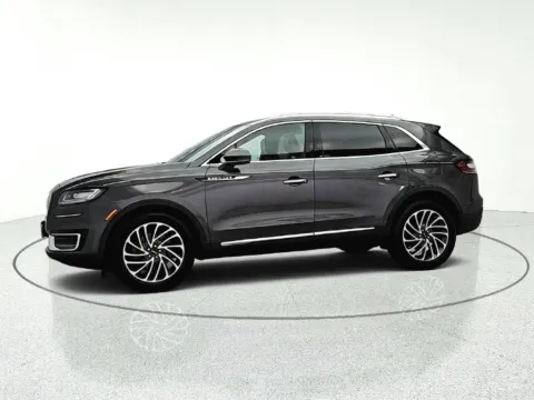 More photos of 2020 Lincoln Nautilus Reserve at CarWise Gurnee, IL