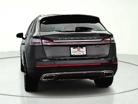 More photos of 2020 Lincoln Nautilus Reserve at CarWise Gurnee, IL