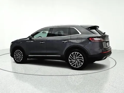 More photos of 2020 Lincoln Nautilus Reserve at CarWise Gurnee, IL