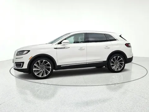 More photos of 2020 Lincoln Nautilus Reserve at CarWise Gurnee, IL