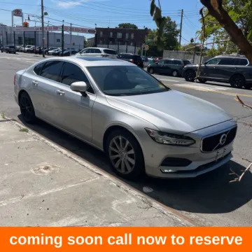 Silver 2017 Volvo S90 T6 Momentum for sale in Gurnee, IL