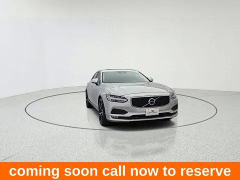 Silver 2017 Volvo S90 T6 Momentum for sale in Gurnee, IL