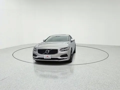 Photos of 2017 Volvo S90 T6 Momentum for sale in Gurnee, IL at CarWise Gurnee