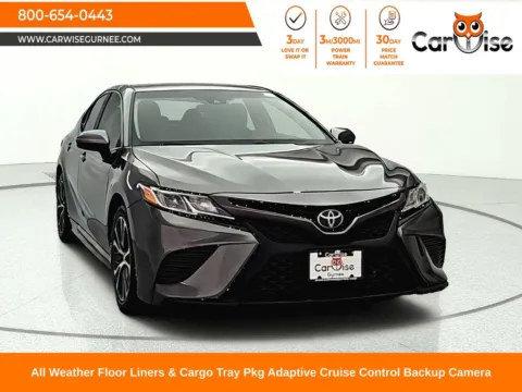 Gray 2018 Toyota Camry SE for sale in Gurnee, IL