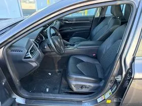 Another view of 2018 Toyota Camry SE for sale in Gurnee, IL at CarWise Gurnee