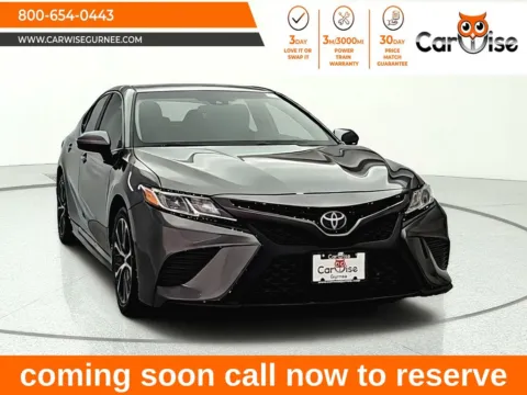 Gray 2018 Toyota Camry SE for sale in Gurnee, IL