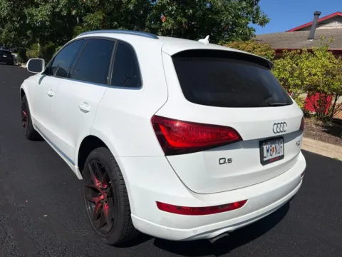 Photos of 2014 Audi Q5 2.0T Premium Plus for sale in Gurnee, IL at CarWise Gurnee