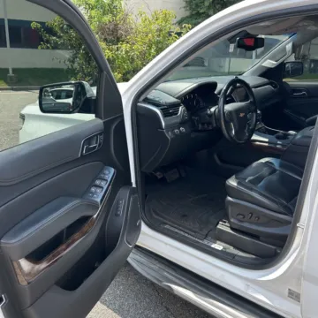 Another view of 2019 Chevrolet Tahoe LT for sale in Gurnee, IL at CarWise Gurnee