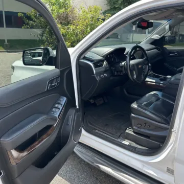 Another view of 2019 Chevrolet Tahoe LT for sale in Gurnee, IL at CarWise Gurnee