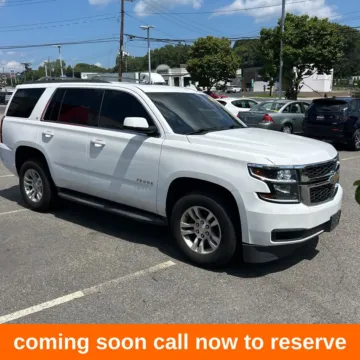White 2019 Chevrolet Tahoe LT for sale in Gurnee, IL