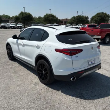 Photos of 2018 Alfa Romeo Stelvio for sale in Gurnee, IL at CarWise Gurnee