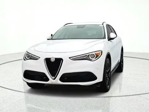 Photos of 2018 Alfa Romeo Stelvio for sale in Gurnee, IL at CarWise Gurnee
