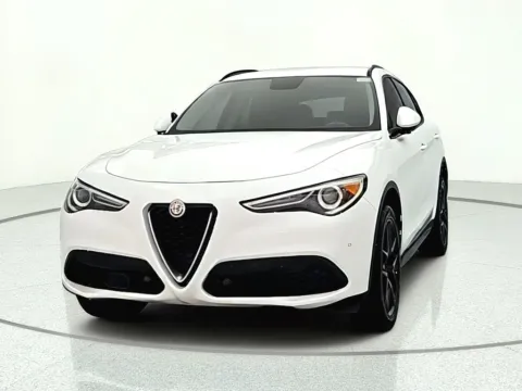 Photos of 2018 Alfa Romeo Stelvio for sale in Gurnee, IL at CarWise Gurnee