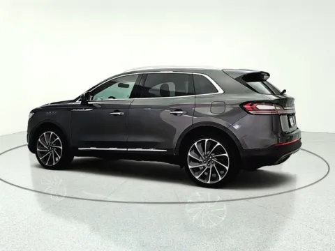 More photos of 2019 Lincoln Nautilus Reserve at CarWise Gurnee, IL