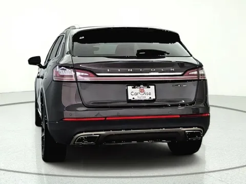 More photos of 2019 Lincoln Nautilus Reserve at CarWise Gurnee, IL