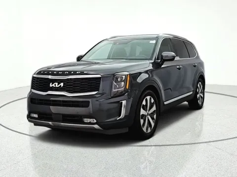 Photos of 2022 Kia Telluride SX for sale in Gurnee, IL at CarWise Gurnee
