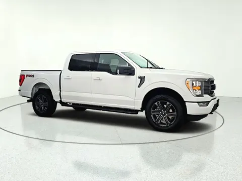 Photos of 2022 Ford F-150 XLT for sale in Gurnee, IL at CarWise Gurnee