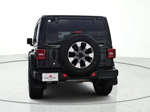 More photos of 2018 Jeep Wrangler Unlimited Sahara at CarWise Gurnee, IL
