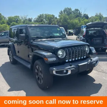 Black 2018 Jeep Wrangler Unlimited Sahara for sale in Gurnee, IL