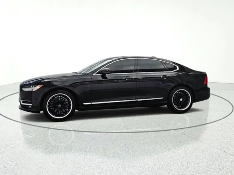 Another view of 2017 Volvo S90 T6 Inscription for sale in Gurnee, IL at CarWise Gurnee