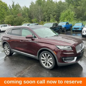 Red 2019 Lincoln Nautilus Select for sale in Gurnee, IL