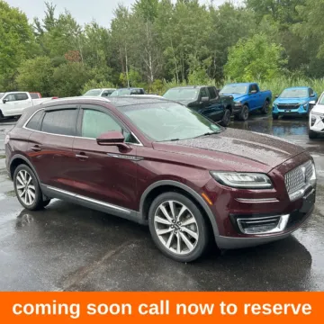 Red 2019 Lincoln Nautilus Select for sale in Gurnee, IL