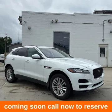 White 2018 Jaguar F-PACE 25t Prestige for sale in Gurnee, IL