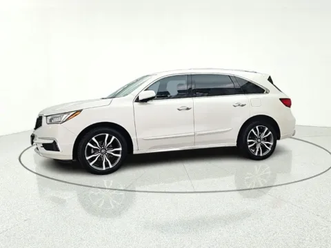 More photos of 2019 Acura MDX 3.5L Advance Package at CarWise Gurnee, IL