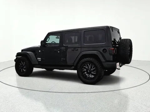 More photos of 2018 Jeep Wrangler Unlimited Sport S at CarWise Gurnee, IL
