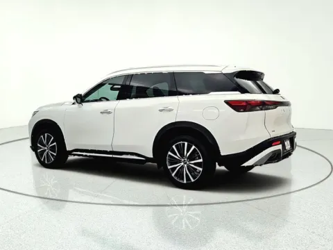 More photos of 2023 INFINITI QX60 Sensory at CarWise Gurnee, IL