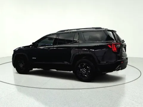 More photos of 2022 GMC Acadia AT4 at CarWise Gurnee, IL