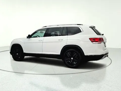 More photos of 2019 Volkswagen Atlas SEL Premium at CarWise Gurnee, IL